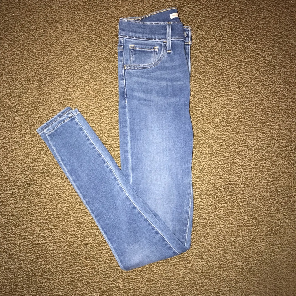 Levi Strauss 720 High Rise Super Skinny Jeans